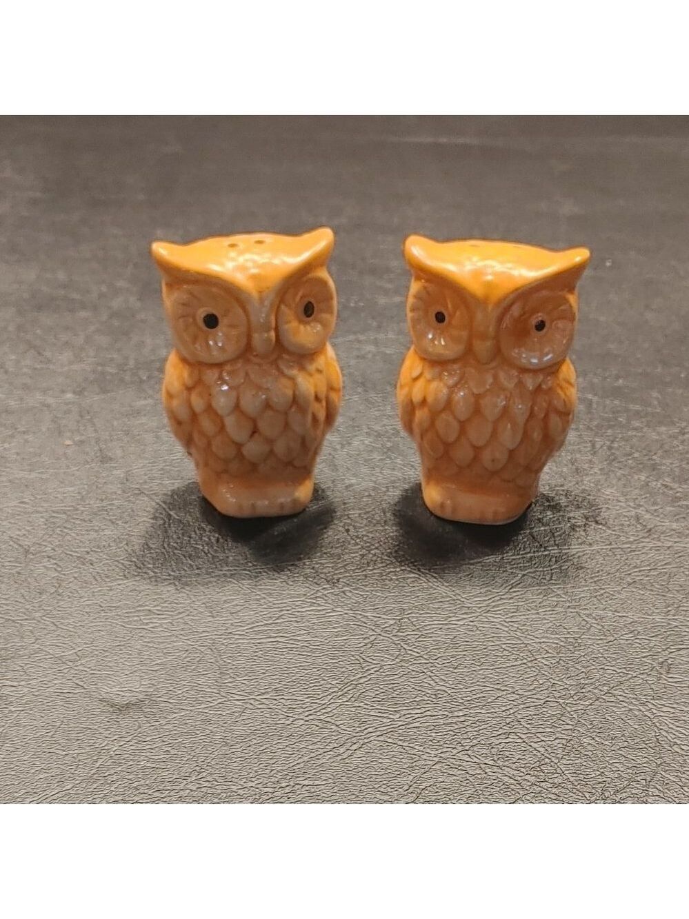 Ceramic Owl Salt and Pepper Shakers - Picture 3 of 8